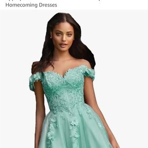 Elegant Lace Off-Shoulder Dress in Mint Green